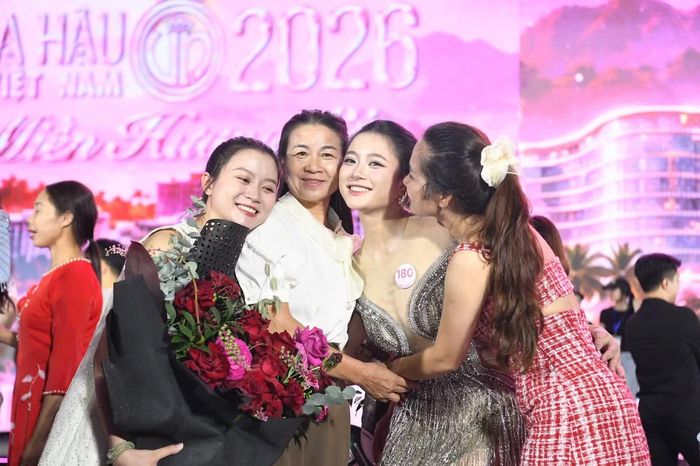 Với Nguyễn Diệu Chi, hành trình tại Hoa hậu Việt Nam 2026 khép lại bằng nụ cười. Cô cho biết những kiến thức tích lũy được, những chuyến đi và trải nghiệm trong cuộc thi đều thực sự đáng giá. Vì thế, Diệu Chi không cảm thấy còn điều gì phải nuối tiếc.