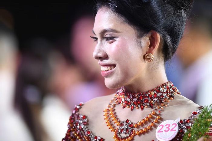 Với Neang Lin, cảm giác buồn và tiếc nuối là điều khó tránh khỏi khi phải dừng chân ở vòng chung khảo. Nhưng nhìn lại chặng đường đã qua, cô cho rằng mình nhận được nhiều hơn những gì có thể đong đếm bằng kết quả cuộc thi.