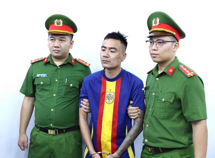 Nguyễn Văn Thắng, tức Thắng "Ật" bị khởi tố, bắt tạm giam về tội Gây rối trật tự công cộng. Ảnh: Công an Ninh Bình