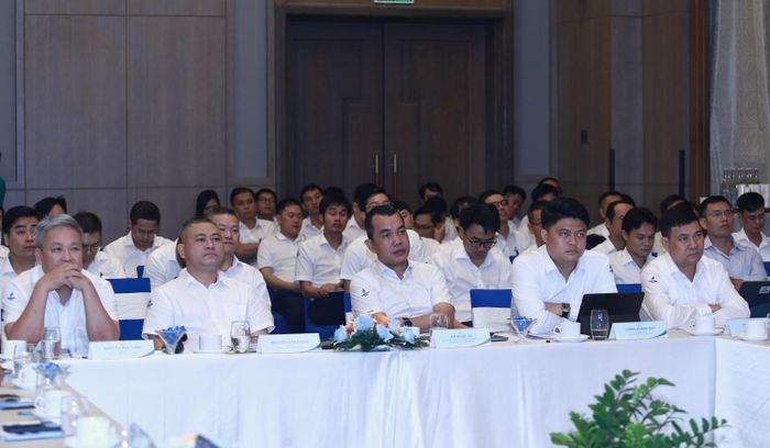 Các đại biểu tham dự hội thảo.