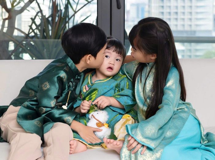 Các con của Đặng Thu Thảo. 