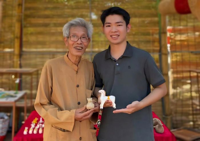 Đạt quyết định tiếp nối nghề nặn phỗng đất từ ông nội
