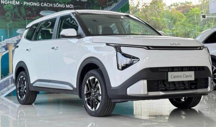 KIA Carens: 363 xe, tăng 33,9%. Ảnh: KIA Vĩnh Phúc. 
