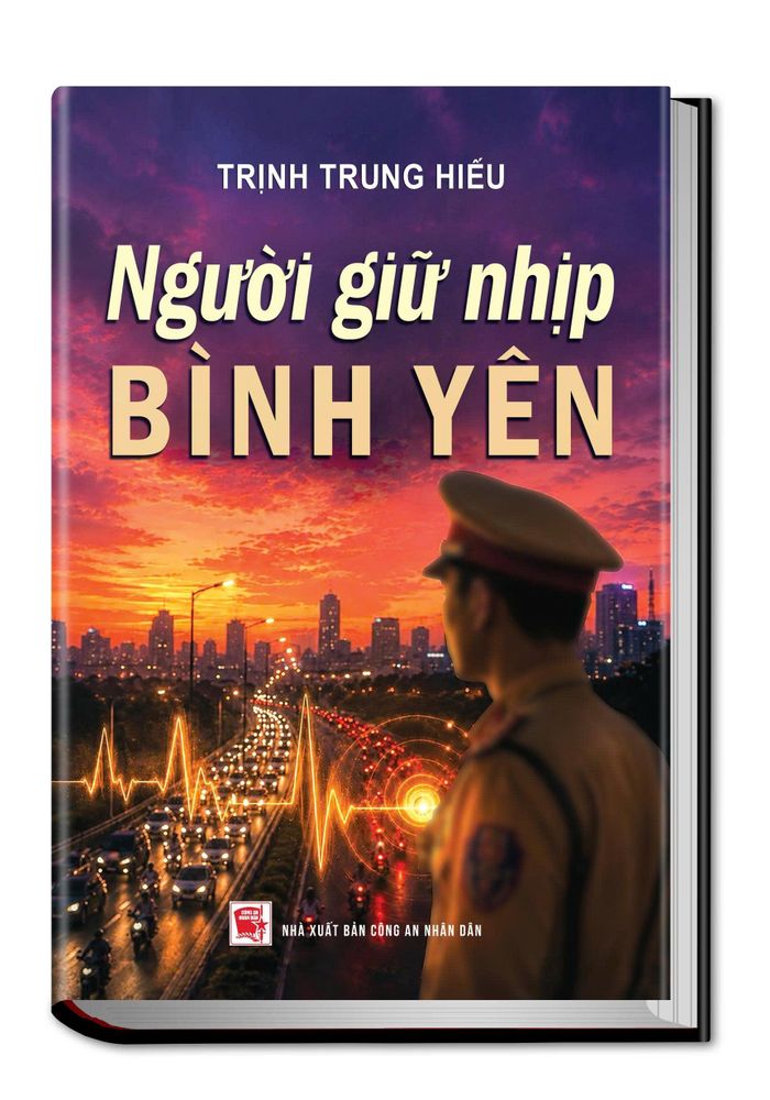 Người giữ nhịp bình yên ghi chép về công việc, đời sống và tâm tư của người chiến sĩ CSGT
