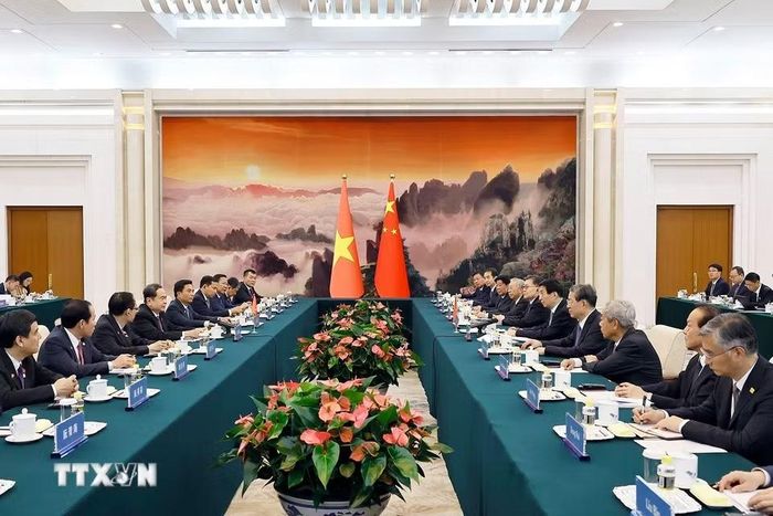 Chủ tịch Quốc hội Trần Thanh Mẫn hội kiến Chủ tịch Chính hiệp toàn quốc Trung Quốc Vương Hộ Ninh. (Ảnh: Doãn Tấn/TTXVN)