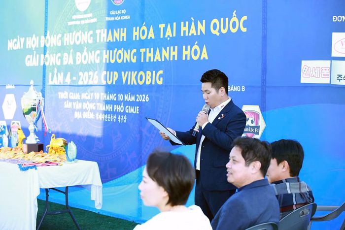 Ông Ngô Thi - Chủ tịch Hội đồng hương Thanh Hoá tại Hàn Quốc, phát biểu khai mạc giải đấu. Ảnh: Trường Giang (P/v TTXVN tại Hàn Quốc)