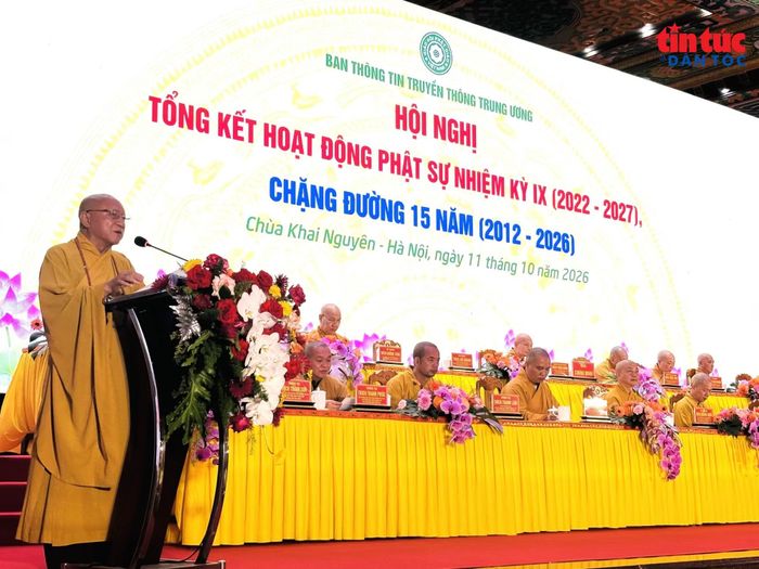 Hòa thượng Thích Gia Quang - Phó Chủ tịch Hội đồng Trị sự GHPGVN, Trưởng ban Thông tin - Truyền thông Trung ương GHPGVN (nhiệm kỳ 2022-2027) phát biểu tại Hội nghị.