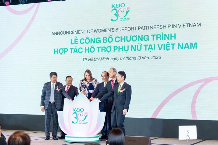 Lễ công bố chương trình “Tăng cường chăm sóc y tế: Nâng cao sức khỏe cho lao động nữ tại các khu công nghiệp”.