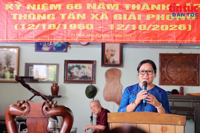 Chị Đoàn Thị Thanh Thúy bày tỏ lòng biết ơn đối với các thế hệ đi trước của TTXGP tại buổi họp mặt.