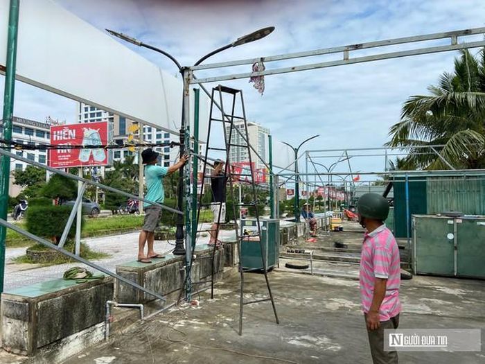 Ngày 5/10, Trung tâm Dịch vụ tổng hợp phường Đồng Hới thông báo chấm dứt hợp đồng, thu hồi mặt bằng.