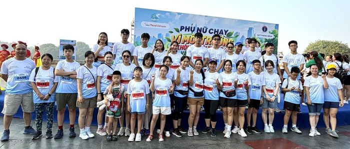 182 cán bộ, sinh viên Học viện Phụ nữ Việt Nam tham gia Giải chạy