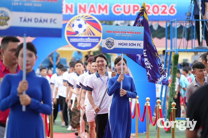 Ngoài mặt chuyên môn Giải bóng đá 7 người Hội đồng hương Nghi Sơn, Thanh Hóa tại miền Nam còn lan tỏa đến cộng đồng. Ảnh: Ngọc Chương.