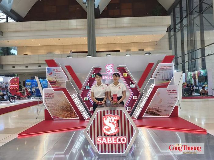 Gian hàng của Tổng công ty Cổ phần Bia - Rượu - Nước giải khát Sài Gòn (Sabeco) tại triển lãm.