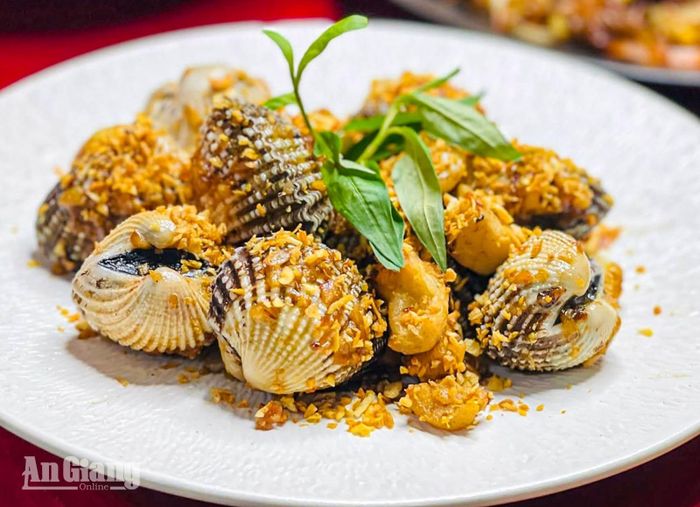 Sò huyết có thể chế biến thành nhiều món hấp dẫn.