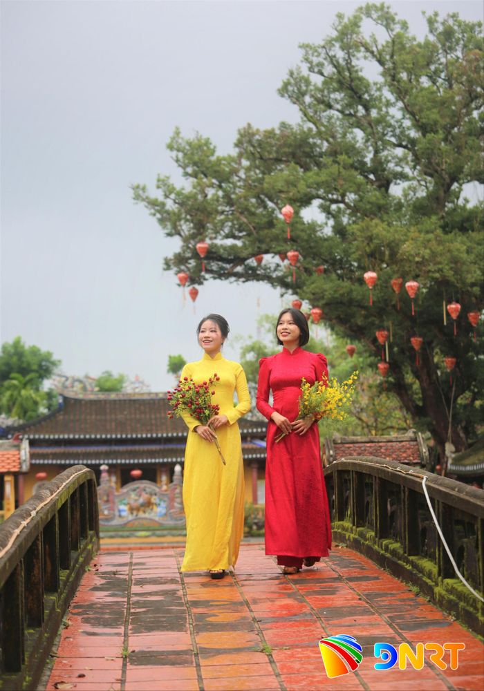 Nhiều điểm di tích văn hóa lịch sử khu vực phía Nam đang tạo sức hút cho các tour du lịch khám phá, trải nghiệm. Ảnh: ALĂNG NGƯỚC