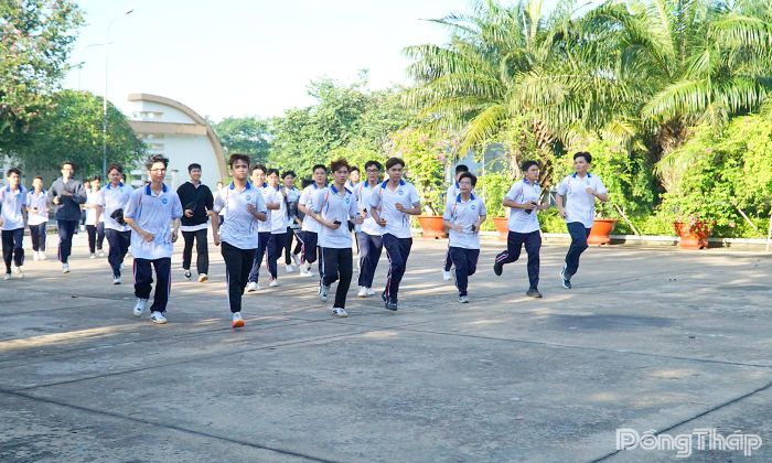 Chương trình thu hút đông đảo sinh viên nhà trường tham gia.