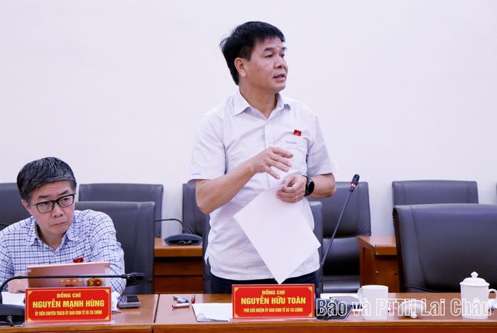 Đồng chí Nguyễn Hữu Toàn, Phó Chủ nhiệm Ủy ban Kinh tế và Tài chính của Quốc hội nhấn mạnh, Lai Châu và Điện Biên là các tỉnh chưa có đường cao tốc, do đó phải tính toán cân đối trên nhiều góc cạnh để đầu tư dự án.