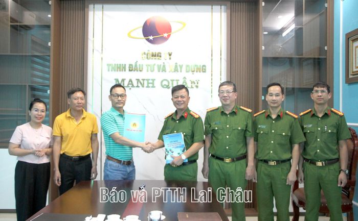 Lãnh đạo 2 bên ký kết tạo điều kiện cho người chấp hành xong hình phạt tù có việc làm, ổn định cuộc sống, tái hòa nhập cộng đồng.