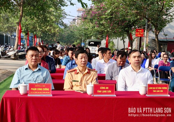 Các đại biểu tham dự hội nghị
