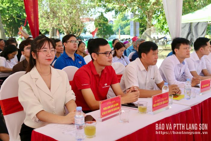 Các đại biểu dự chương trình