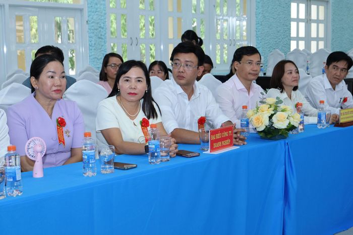 Lãnh đạo các doanh nghiệp dự hội nghị