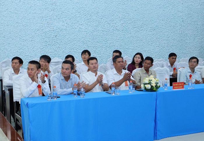 Lãnh đạo các doanh nghiệp dự hội nghị