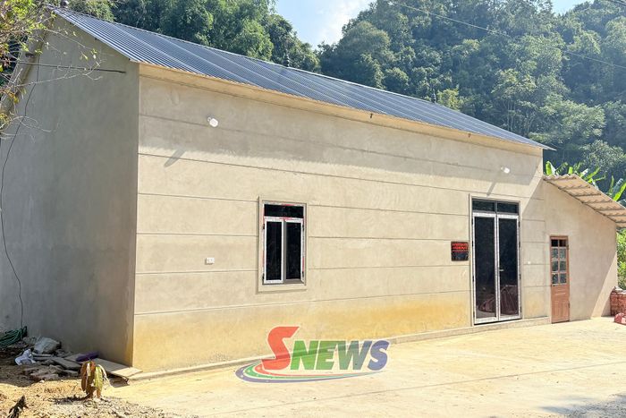 Căn nhà xây cấp 4 của hộ gia đình bà Lường Thị Thái, bản Bình Nguyên, xã Bình Thuận