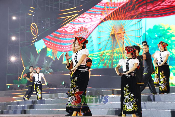 Duyên dáng những cô gái Thái.