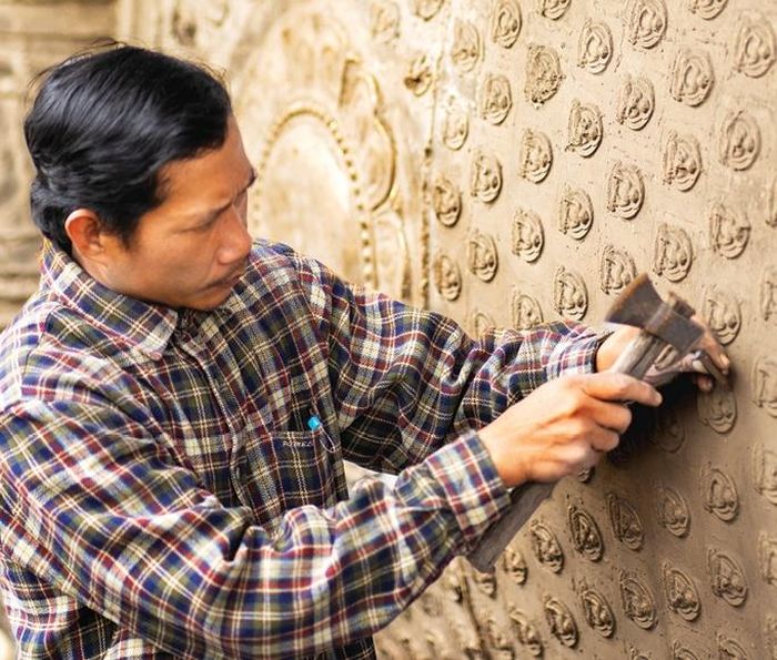  Chạm trổ trên chuông