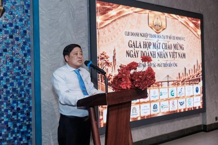 Ông Nguyễn Hữu Khoa - Chủ tịch Câu lạc bộ Doanh nghiệp Thanh Hóa tại Tp.HCM khu vực 2 phát biểu tại sự kiện