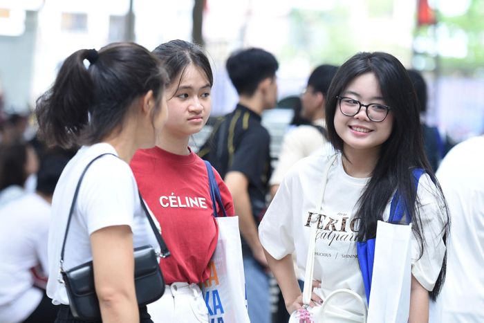 Thí sinh tham gia Ngày hội lựa chọn nguyện vọng xét tuyển đại học - cao đẳng 2026. Ảnh: Xuân Quý
