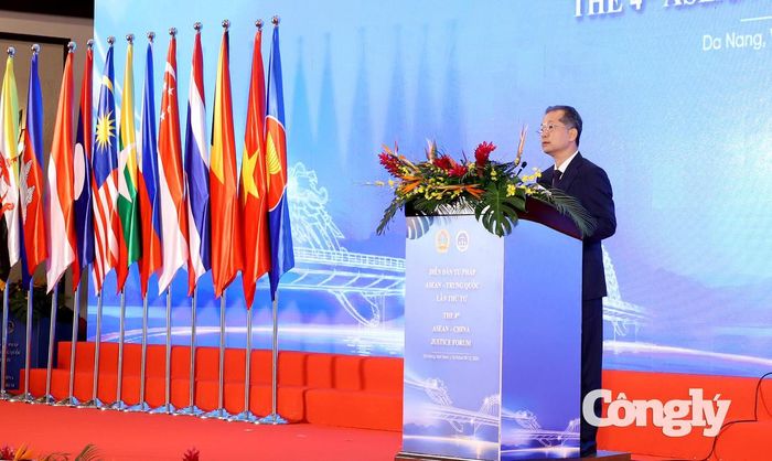 Bí thư Trung ương Đảng, Chánh án TANDTC Việt Nam Nguyễn Văn Quảng phát biểu.