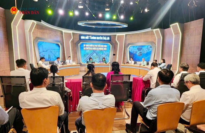 Quanh cảnh chương trình