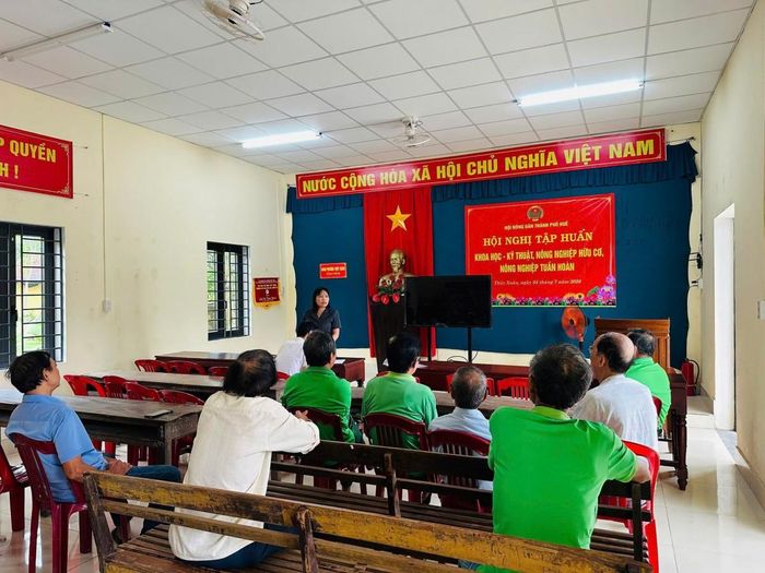 Hội Nông dân Tp. Huế tổ chức Hội nghị tập huấn KHKT Nông nghiệp Hữu cơ, Nông nghiệp tuần hoàn