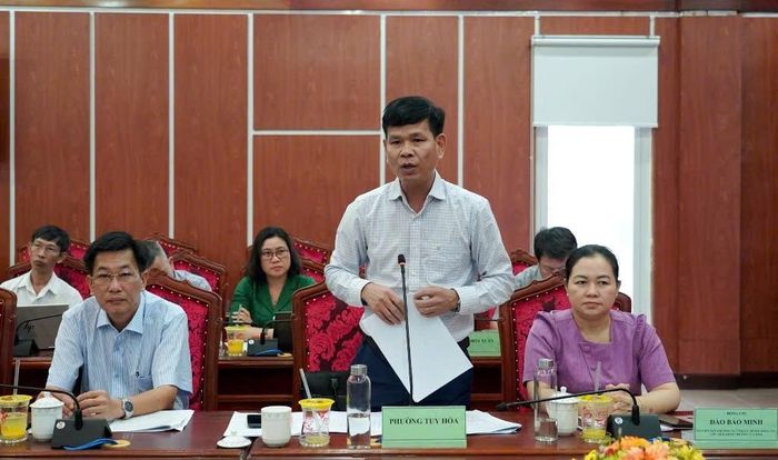 Lãnh đạo phường Tuy Hòa báo cáo tình hình thực hiện nhiệm vụ năm 2026. 