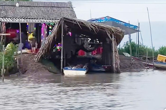 Nhà nạn nhân ở Cà Mau. (Ảnh: Anh Đào).