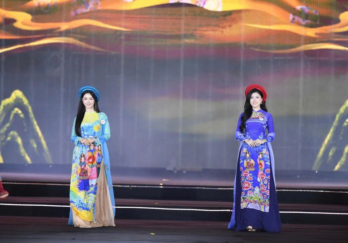 Các thí sinh trong phần thi trang phục áo dài