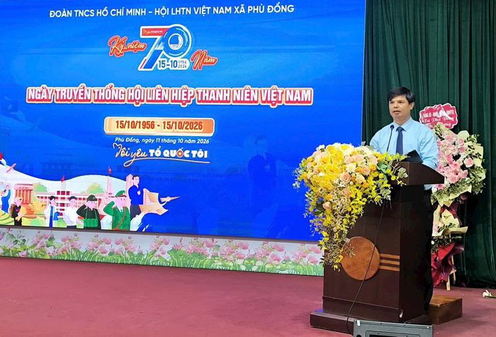 Chủ tịch UB MTTQ Việt Nam xã Phù Đổng Nguyễn Đức Thể phát biểu tại chương trình. Ảnh PV