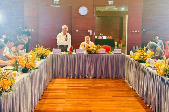 PGS.TS Trần Đức Cường nhận định, danh nhân Tô Hiến Thành là nhân vật nổi bật trong lịch sử Việt Nam. Ảnh: Hoàng Lân