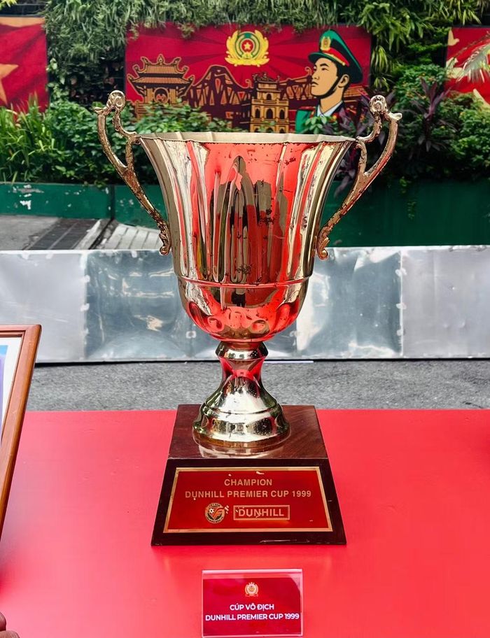 Vô địch Dunhill Cup 1999