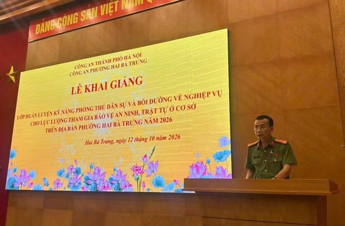 Đại tá Đoàn Ngọc Hưng, Phó Trưởng phòng Tổ chức cán bộ phát biểu tại buổi lễ