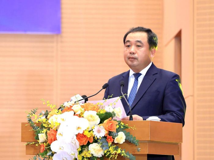 Bí thư Thành ủy Hà Nội Trần Đức Thắng phát biểu tại lễ tuyên dương. Ảnh: Viết Thành (HNM).