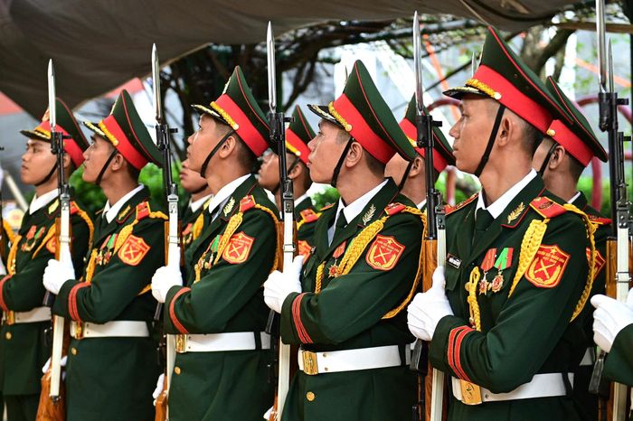  Buổi tổng duyệt nhằm rà soát trình tự các nghi thức, đội hình tham gia và phương án phối hợp giữa các lực lượng, chuẩn bị cho lễ chính thức dự kiến diễn ra ngày 14/10. Ảnh: Hoài Bảo. 