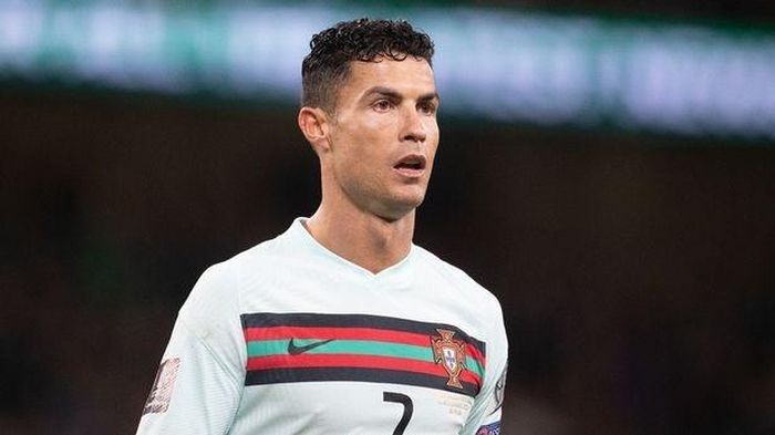  FPF và Jorge Jesus đều muốn Ronaldo trở lại trong tháng 11, nhưng chưa có cam kết nào về suất đá chính của CR7. 