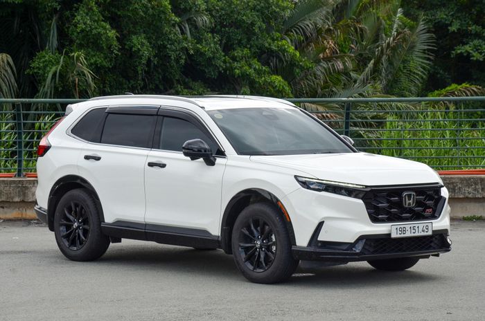 Loạt xe Honda gồm CR-V, HR-V và Civic đang được bán tại Việt Nam với thêm tùy chọn phiên bản hybrid. Ảnh: Phúc Hậu.
