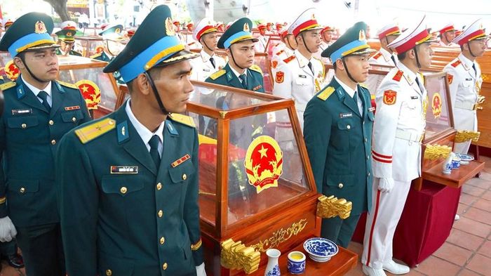TP.HCM truyền hình trực tiếp Lễ viếng, Lễ truy điệu và an táng hài cốt liệt sĩ
