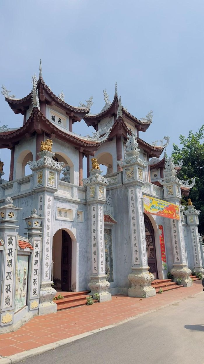 Chùa làng Kim Lan