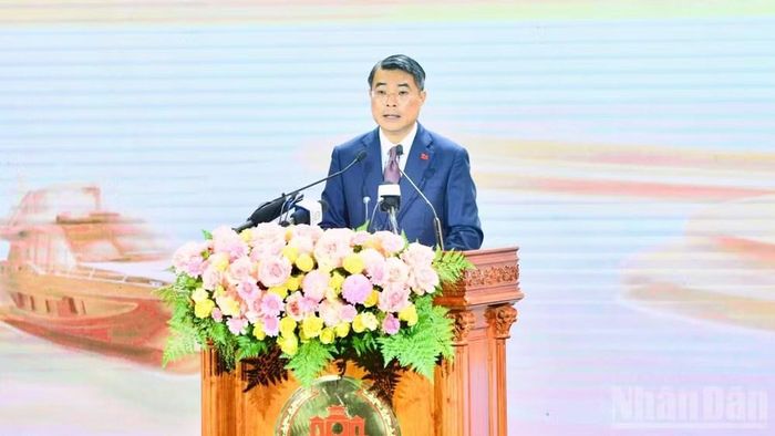 Thủ tướng Chính phủ Lê Minh Hưng phát biểu ý kiến tại Hội nghị công bố Quy hoạch tỉnh Hưng Yên thời kỳ 2021-2030, tầm nhìn đến năm 2050. Ảnh: Báo Nhân Dân