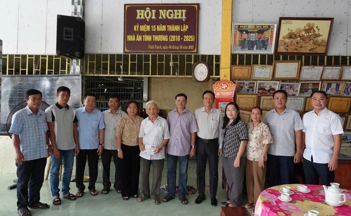 Nhiều tổ chức hỗ trợ Nhà ăn tình thương của cụ Võ Văn Tuần