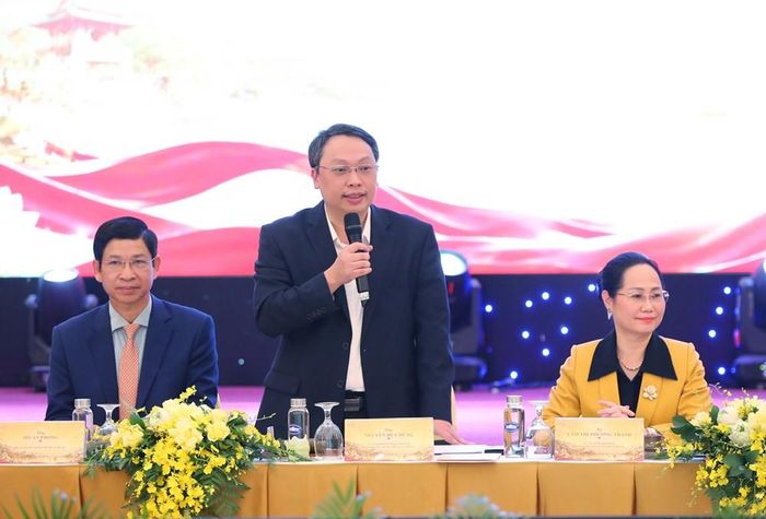 Thứ trưởng Bộ VHTTDL Nguyễn Huy Dũng phát biểu